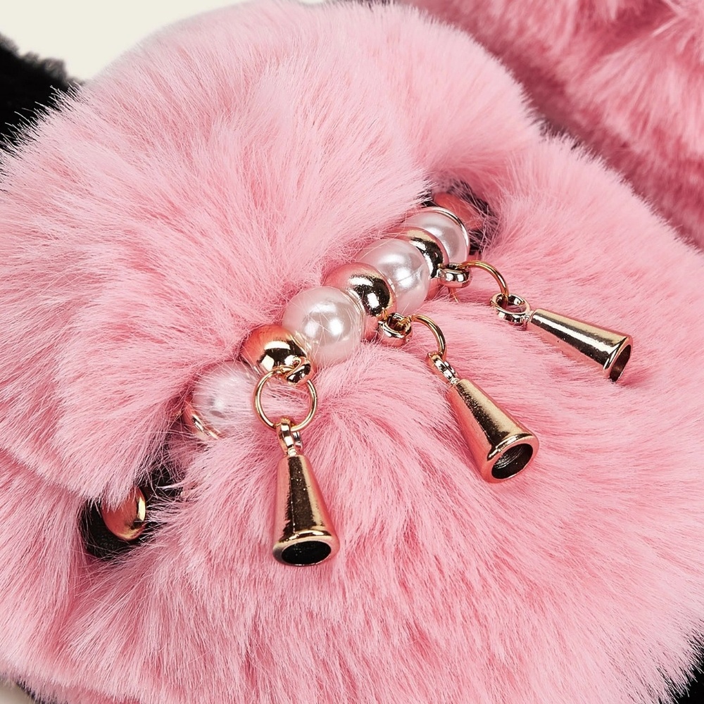 ❗Last One❗ Fuzzy Slippers - Picture 3 of 5